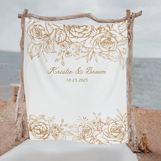 white-and-gold-backdrop-for-wedding-50-1-1